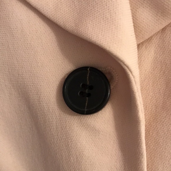 Club Monaco long beige collared vest, size medium - Picture 3 of 10